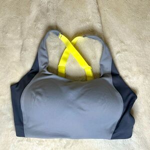 Crane women’s wireless padded grey and yellow Sports athletic bra Large